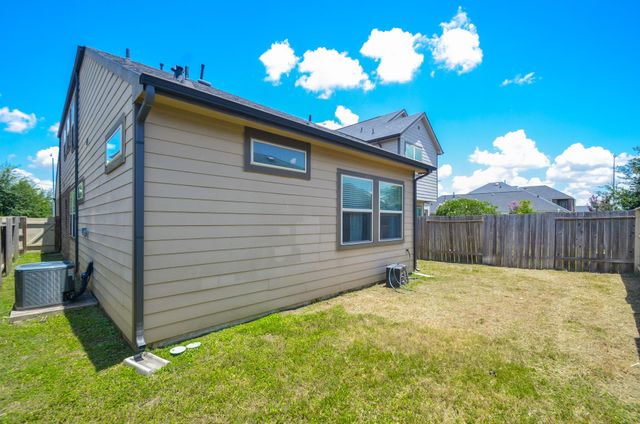 1627 Summer City Drive, Houston, TX 77047
