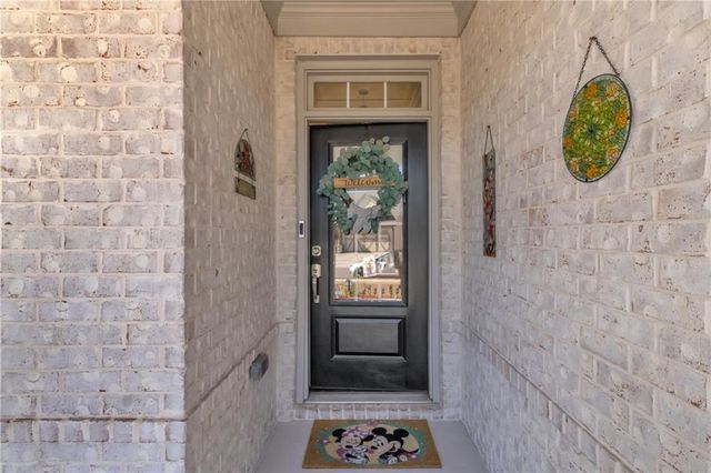 140 Amherst Way, Fayetteville, GA 30215