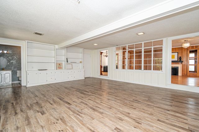 1108 N 2nd Street, Mcgehee, AR 71654