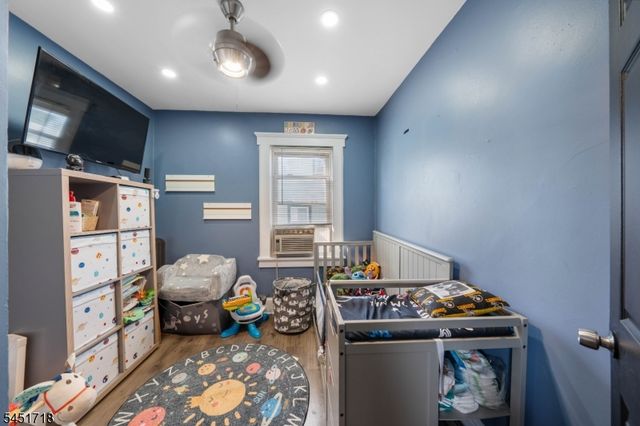 331 Thompson Avenue, Roselle Boro, NJ 07203