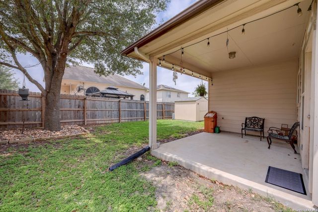 720 Hollow Ridge, Schertz, TX 78154