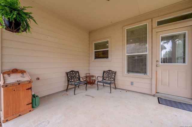 720 Hollow Ridge, Schertz, TX 78154
