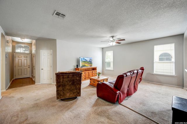 720 Hollow Ridge, Schertz, TX 78154