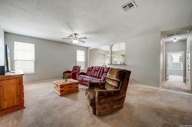 720 Hollow Ridge, Schertz, TX 78154