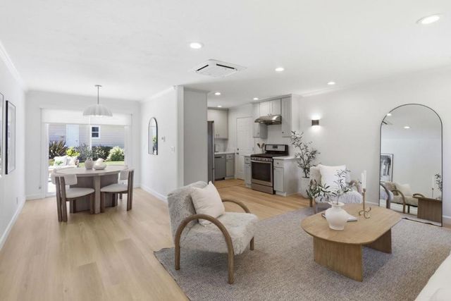 950 Hudson Street, Redwood City, CA 94061