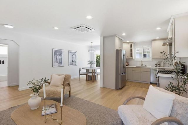 950 Hudson Street, Redwood City, CA 94061