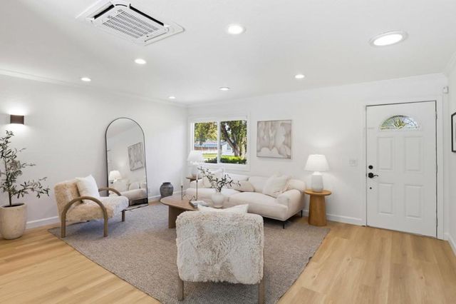 950 Hudson Street, Redwood City, CA 94061