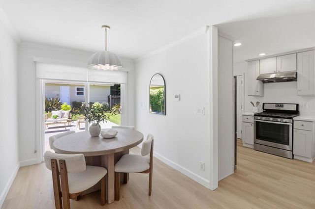 950 Hudson Street, Redwood City, CA 94061