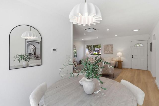 950 Hudson Street, Redwood City, CA 94061