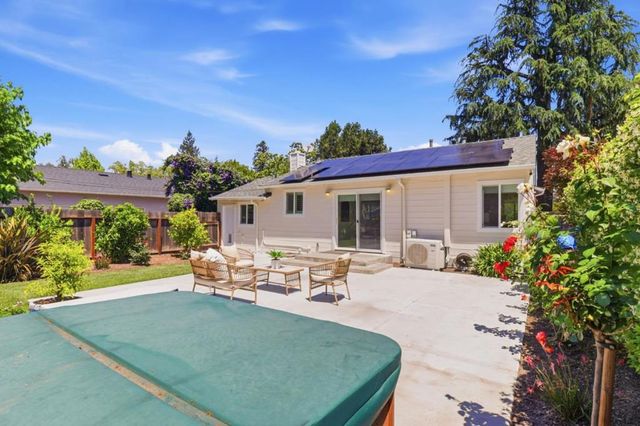 950 Hudson Street, Redwood City, CA 94061