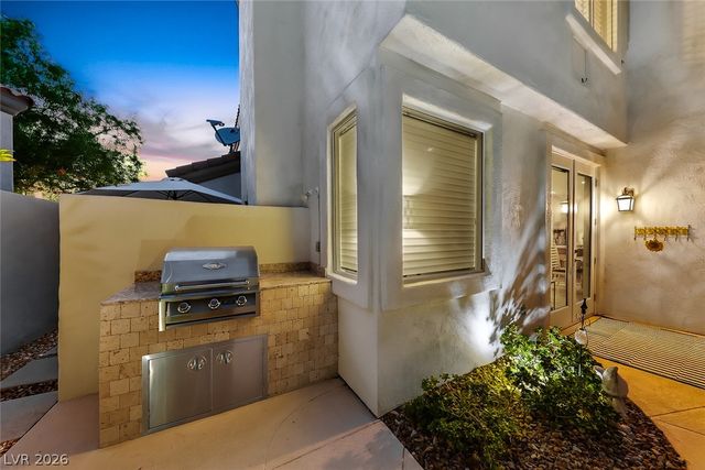 1608 Taylor Woodrow Drive, Las Vegas, NV 89117