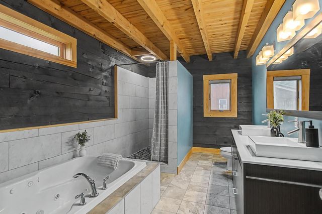 410 Berry Road, Berkshire, VT 05476