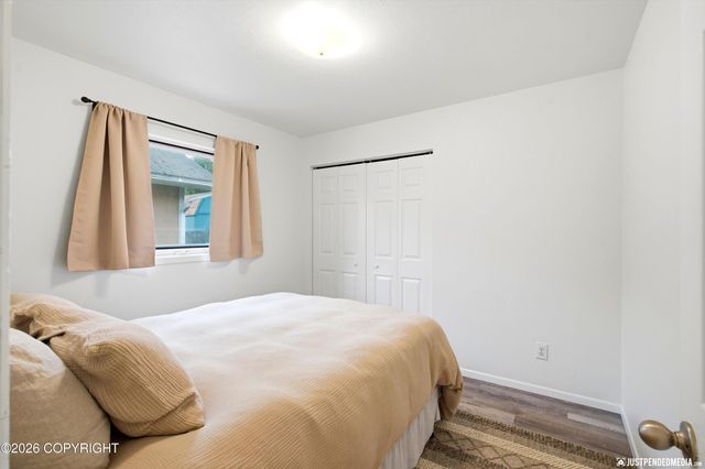 7721 Regal Mountain Drive, Anchorage, AK 99504