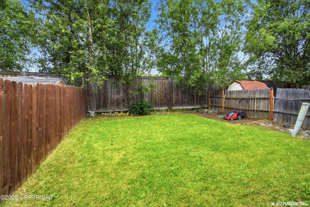 7721 Regal Mountain Drive, Anchorage, AK 99504
