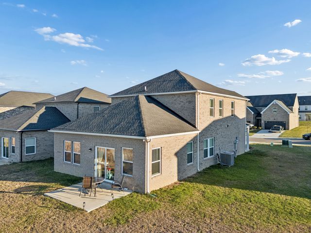 329 Almont Dr, Smyrna, TN 37167