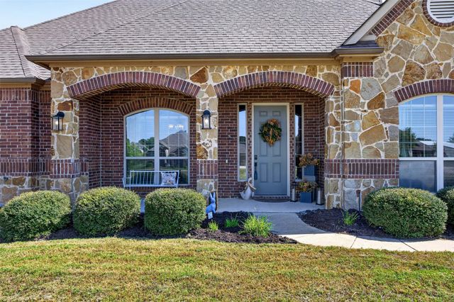 225 Diamond Rose Drive, Burleson, TX 76028