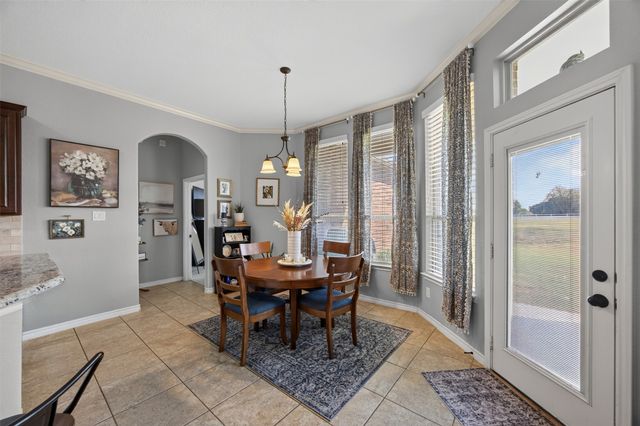 225 Diamond Rose Drive, Burleson, TX 76028
