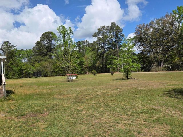 104 Jason Lane, Round O, SC 29474