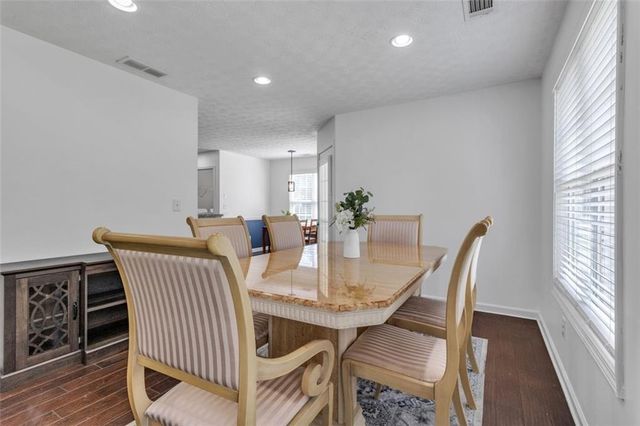 7020 Greenridge Drive, Loganville, GA 30052
