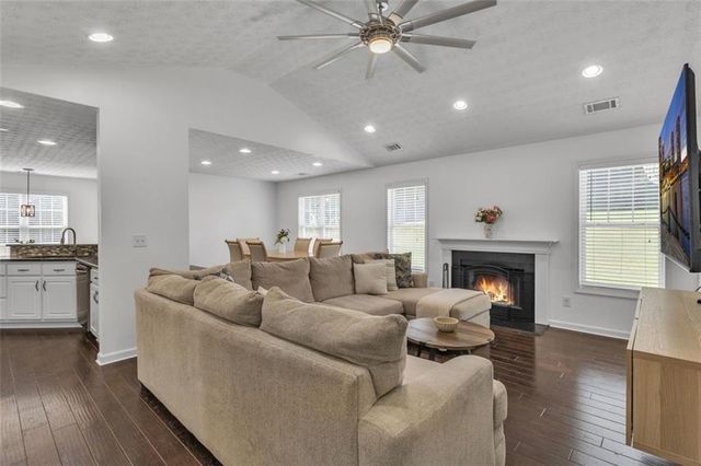 7020 Greenridge Drive, Loganville, GA 30052