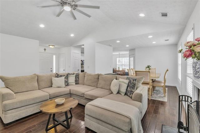 7020 Greenridge Drive, Loganville, GA 30052
