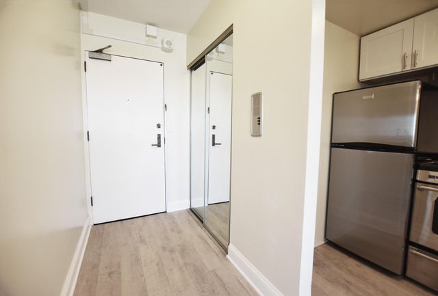 555 E William Street 23H, Ann Arbor, MI 48104
