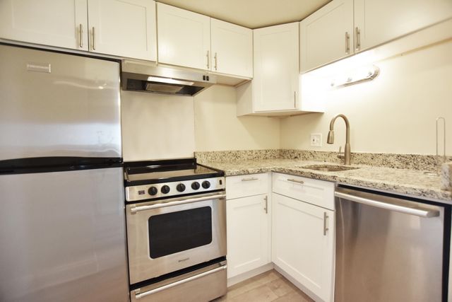 555 E William Street 23H, Ann Arbor, MI 48104