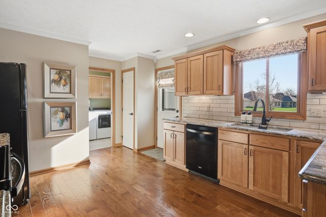 170 Warwick Way, Pendleton, IN 46064