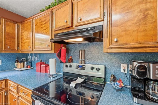 143 Shimmer Drive, Lexington, NC 27292