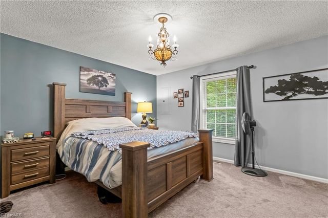 143 Shimmer Drive, Lexington, NC 27292