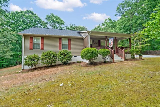 143 Shimmer Drive, Lexington, NC 27292