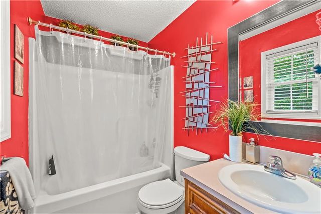 143 Shimmer Drive, Lexington, NC 27292