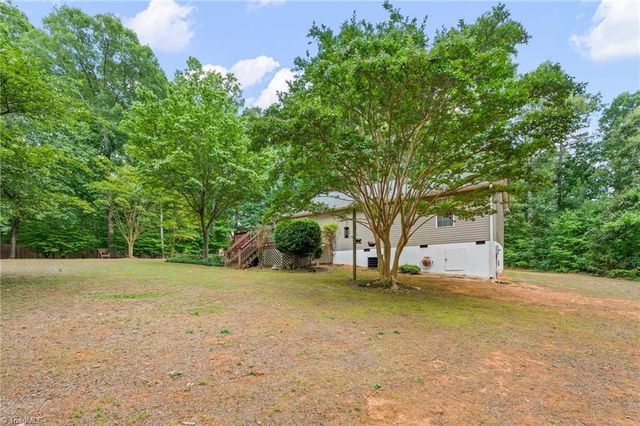 143 Shimmer Drive, Lexington, NC 27292