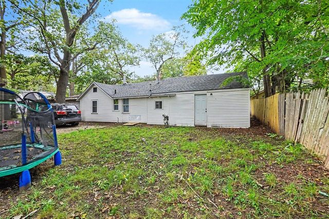 111 Rotterdam Avenue, Muskegon Heights, MI 49444