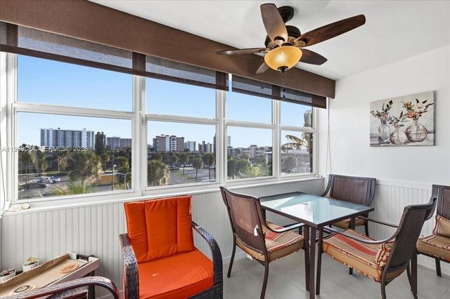 3201 NE 8th St 405, Pompano Beach, FL 33062