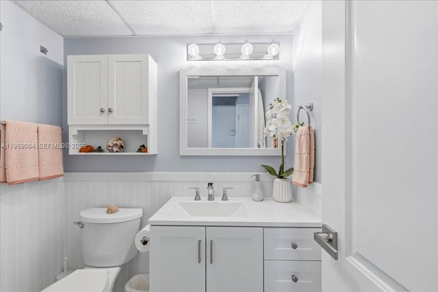 3201 NE 8th St 405, Pompano Beach, FL 33062