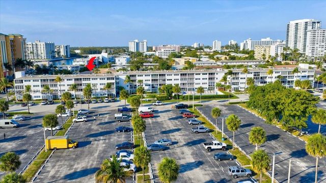 3201 NE 8th St 405, Pompano Beach, FL 33062