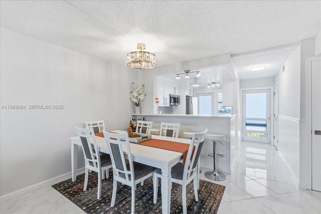 3201 NE 8th St 405, Pompano Beach, FL 33062