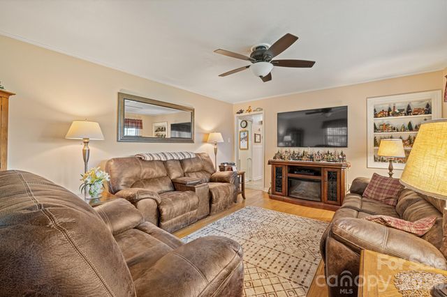 2359 Hendrix Road, Maiden, NC 28650