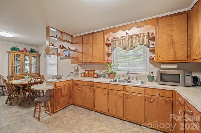 2359 Hendrix Road, Maiden, NC 28650