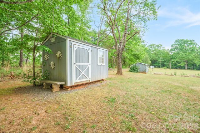 2359 Hendrix Road, Maiden, NC 28650