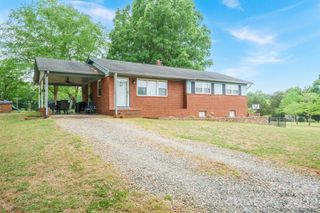 2359 Hendrix Road, Maiden, NC 28650