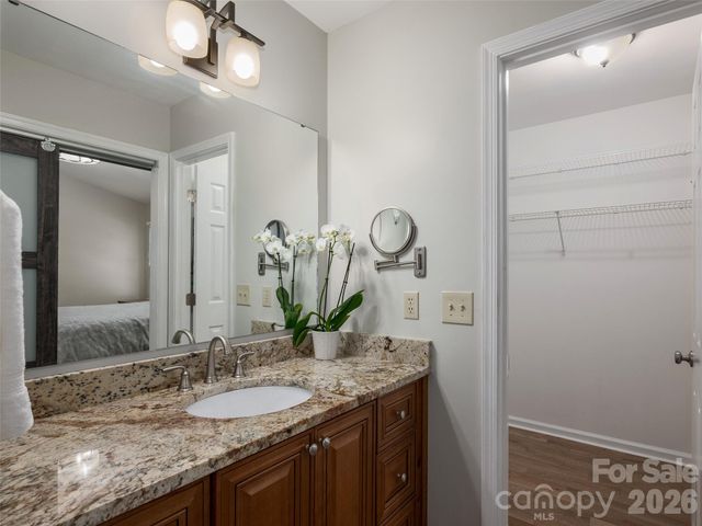22 Southchase Drive, Fletcher, NC 28732