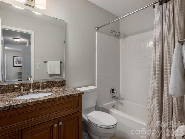 22 Southchase Drive, Fletcher, NC 28732