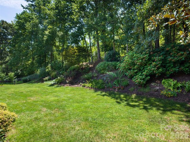 22 Southchase Drive, Fletcher, NC 28732