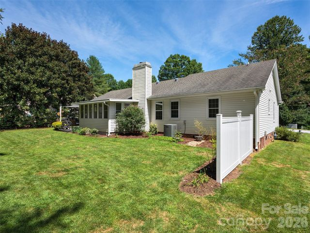 22 Southchase Drive, Fletcher, NC 28732