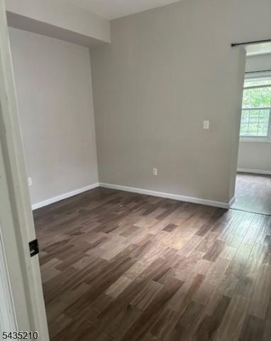 108 Peabody Pl, Newark City, NJ 07104