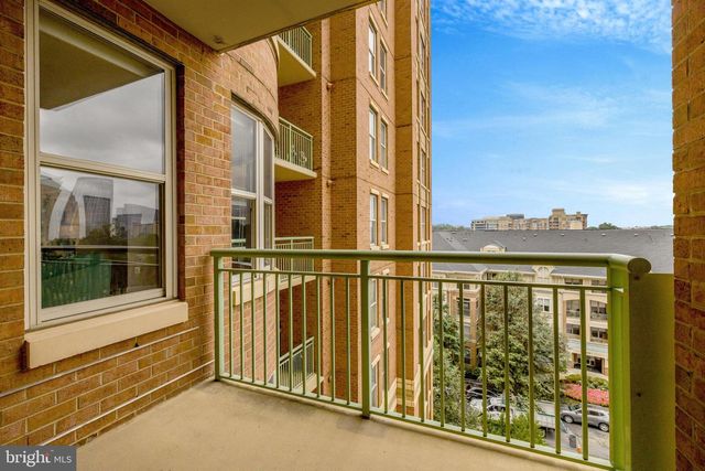 11776 STRATFORD HOUSE PL #601, Reston, VA 20190