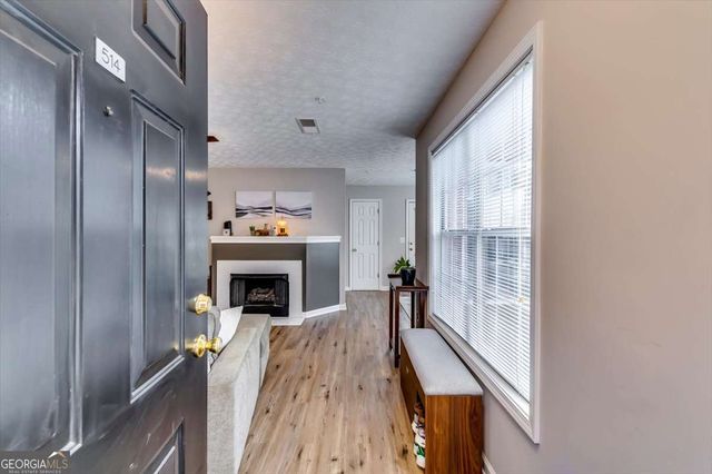 514 Streamside Drive 514, Roswell, GA 30076