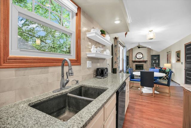 2208 O Donnell Drive, Champaign, IL 61821